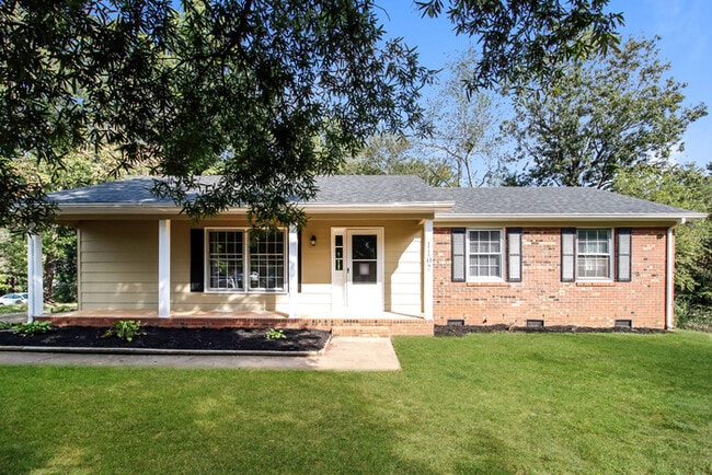 Building Photo - 1107 Edenwood Dr