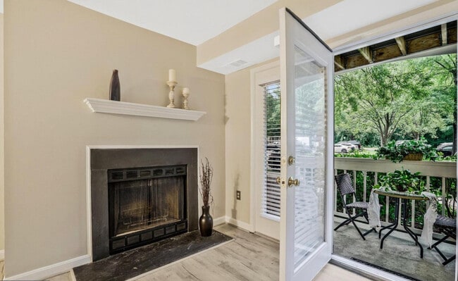 Building Photo - 8612 Shadwell Dr