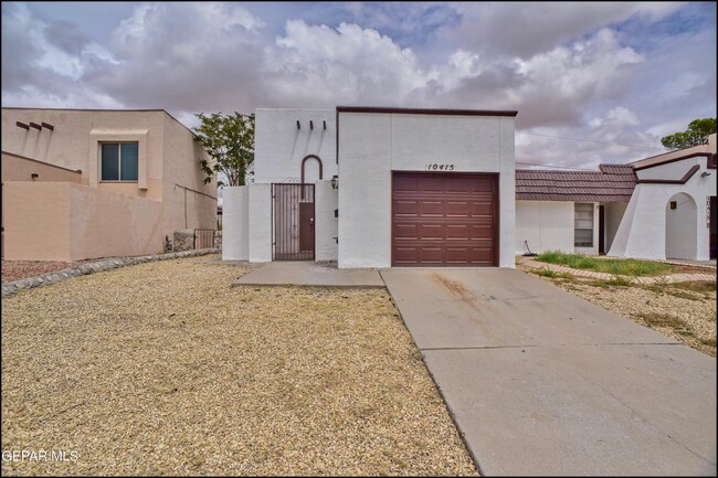 Foto del edificio - 10415 Ashwood Dr