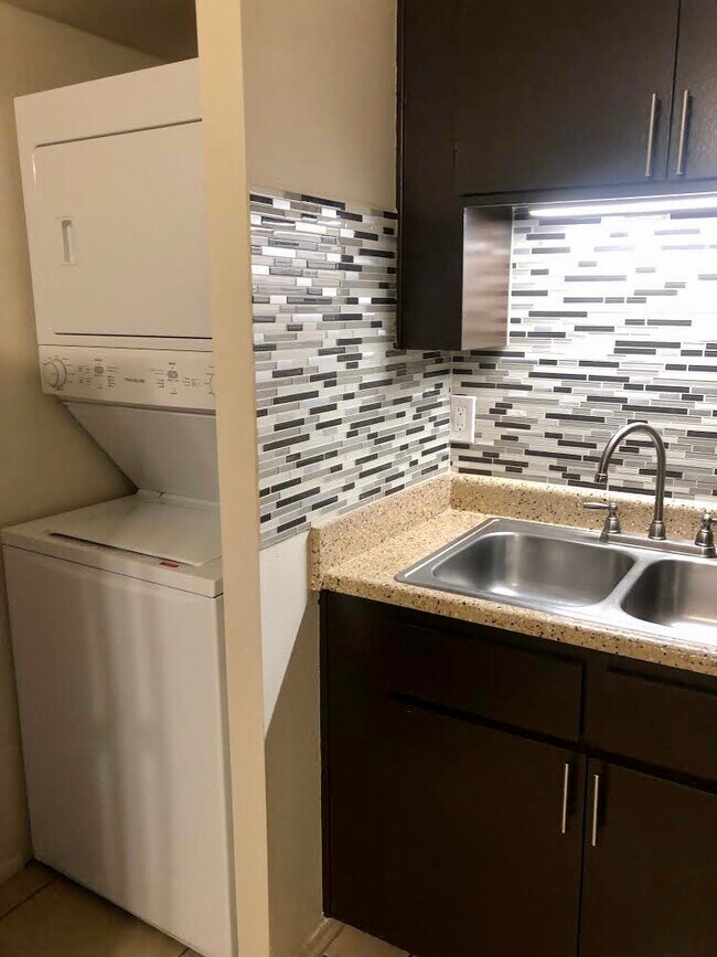 Foto del edificio - 6725 N 17th Ave