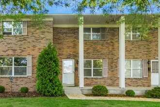 Building Photo - 4838 Dierker Rd