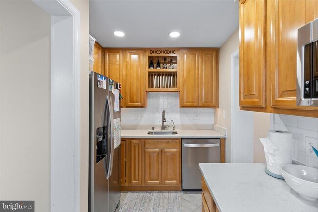 Foto del edificio - 10808 Hobson St