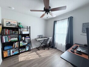 Building Photo - 1388 Stone Ridge Cir