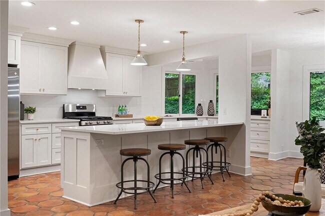 Foto del edificio - 4198 Lake Rill Ct