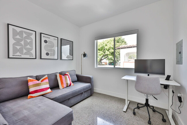 Foto del edificio - 5019 Hawley Blvd