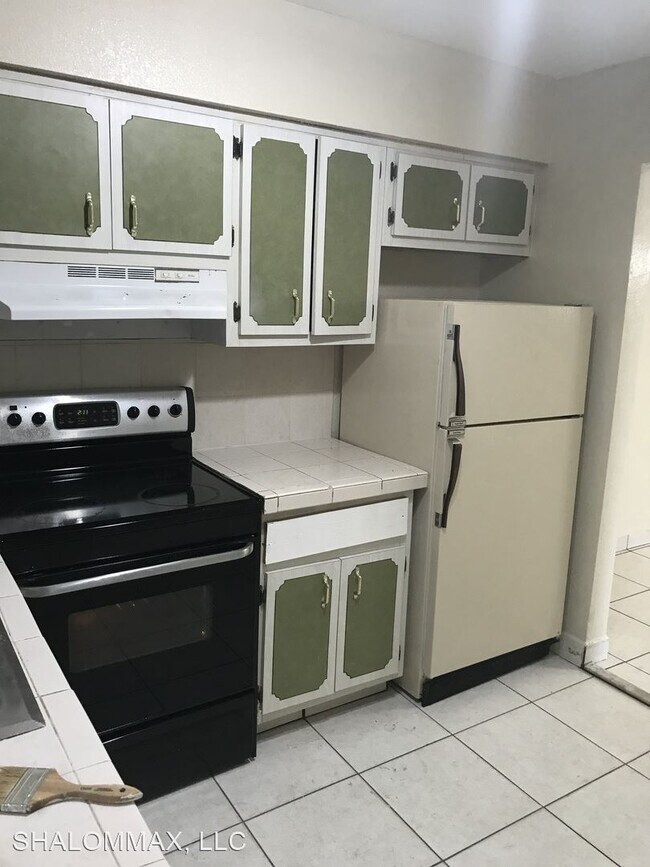 Building Photo - 3 br, 1.5 bath House - 1535 NW 8 AVE
