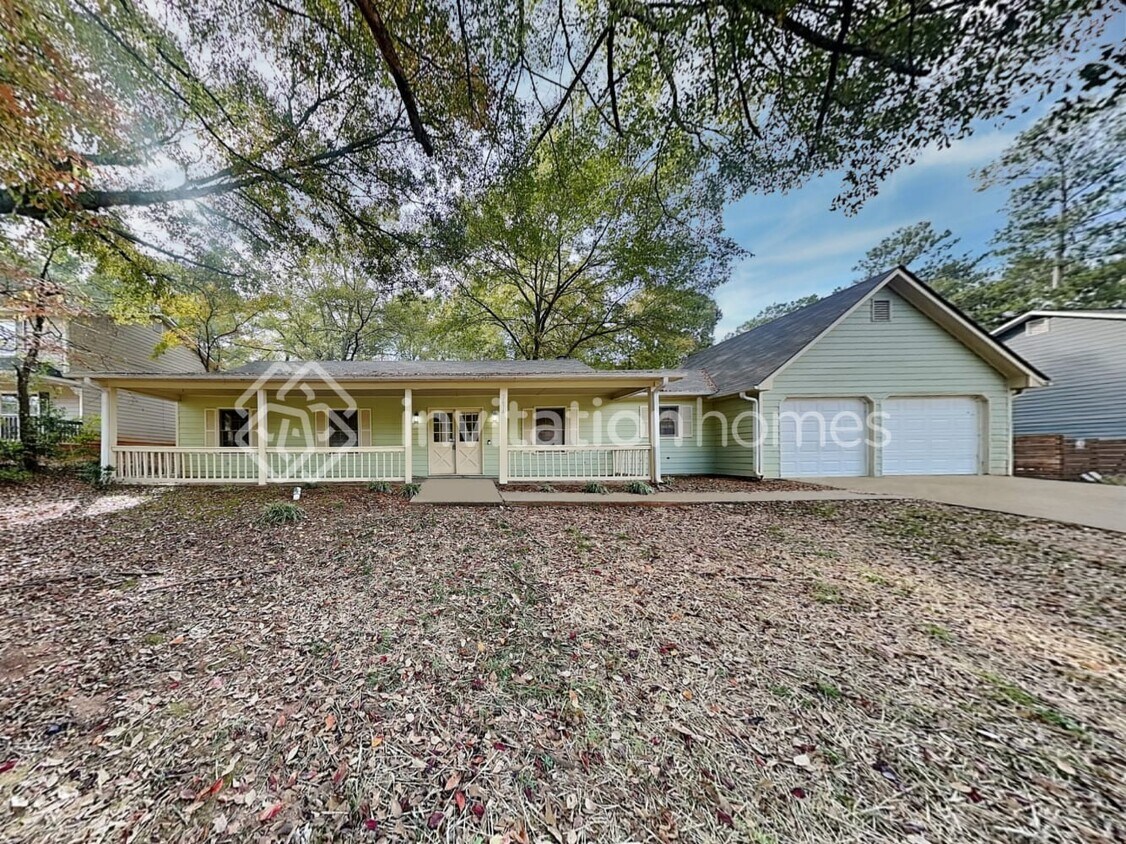 Primary Photo - 2634 Laurel Woods Ln SE