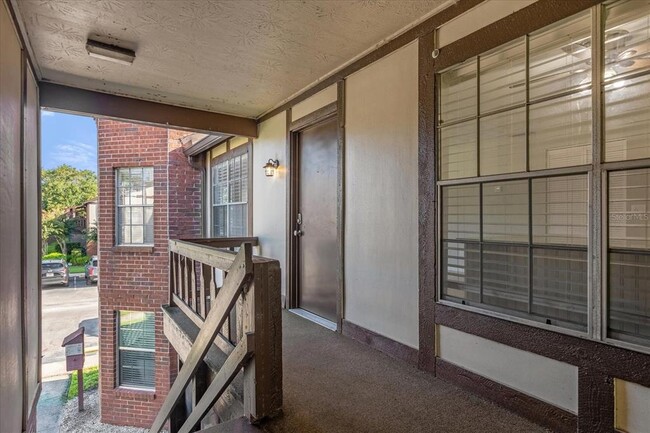 Foto del edificio - 5437 Hansel Ave