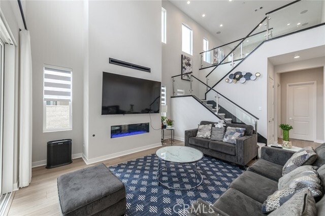 Building Photo - 220 Holliston