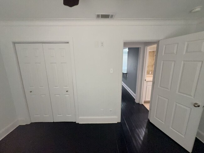Foto del edificio - 1BR/1BA | Newly Renovated  Home | Gated Community|  In Dallas!