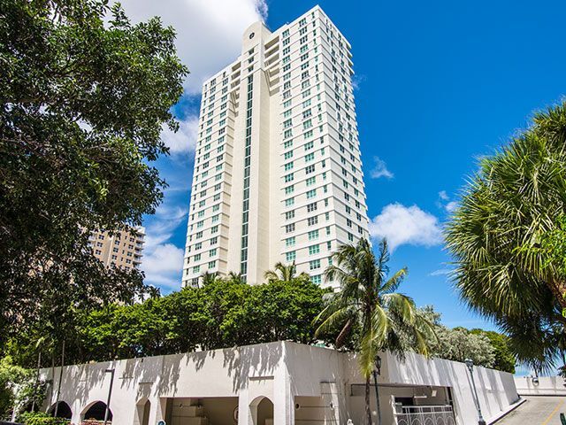 Foto del edificio - 800 Claughton Island Dr