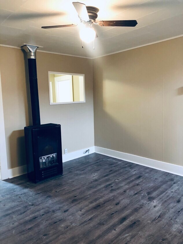 1050 W Park St, Butte, MT 59701 House for Rent in Butte, MT