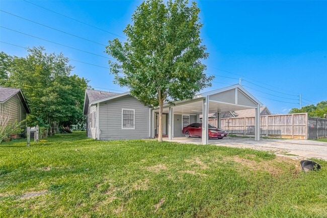 Building Photo - 1114 Cresline St