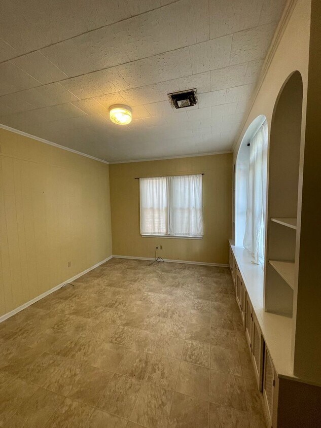 Foto del edificio - 806 E University Ave