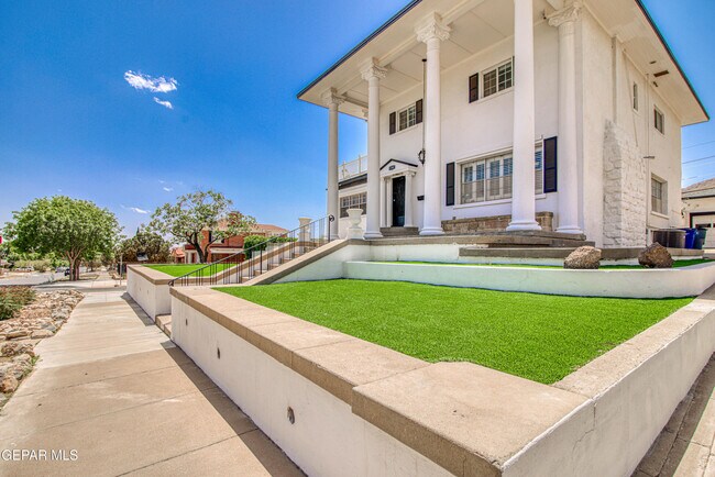 Foto del edificio - 1701 Elm St