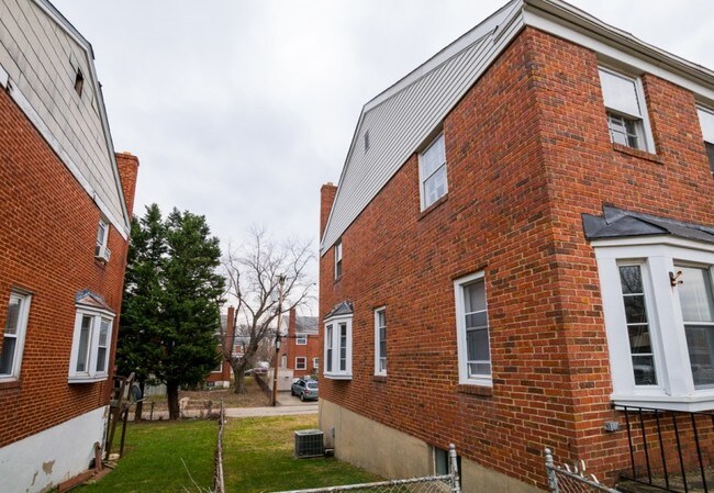 Foto del edificio - 955 Middlesex Rd