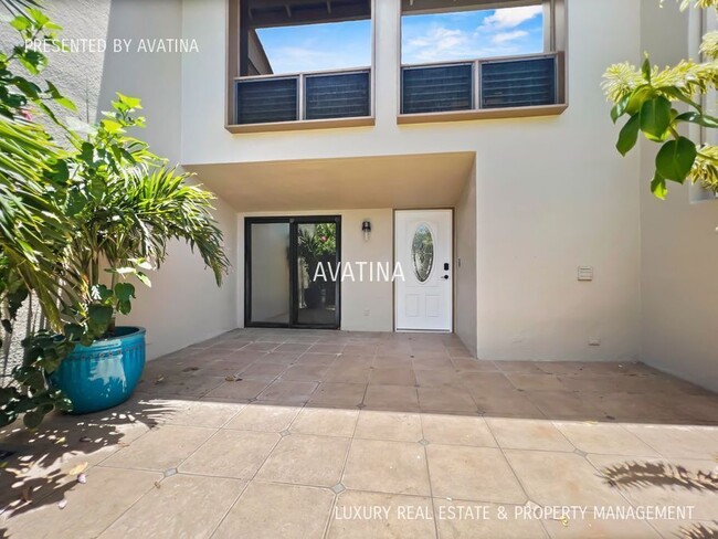 Building Photo - 6370 Hawaii Kai Dr