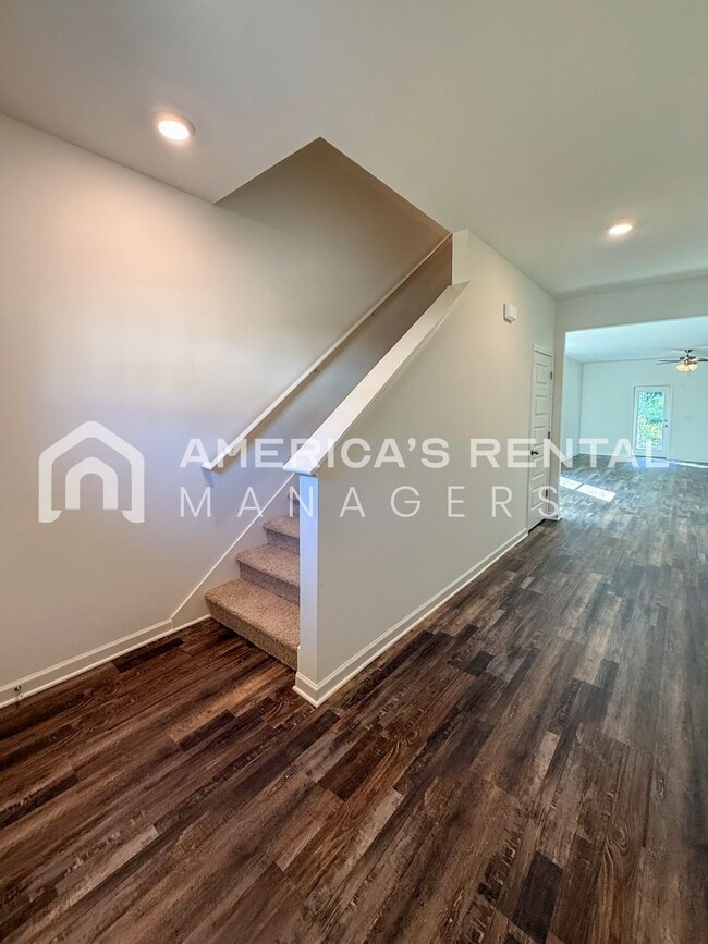 Building Photo - Coming Soon! Available to View NOW!!!