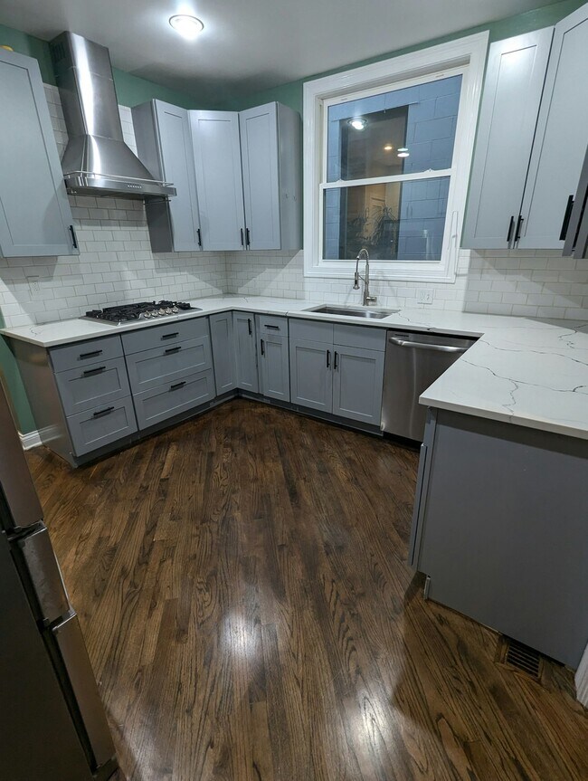 Foto del edificio - 2313 West Armitage Avenue