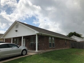 Building Photo - 2401 S 2nd St