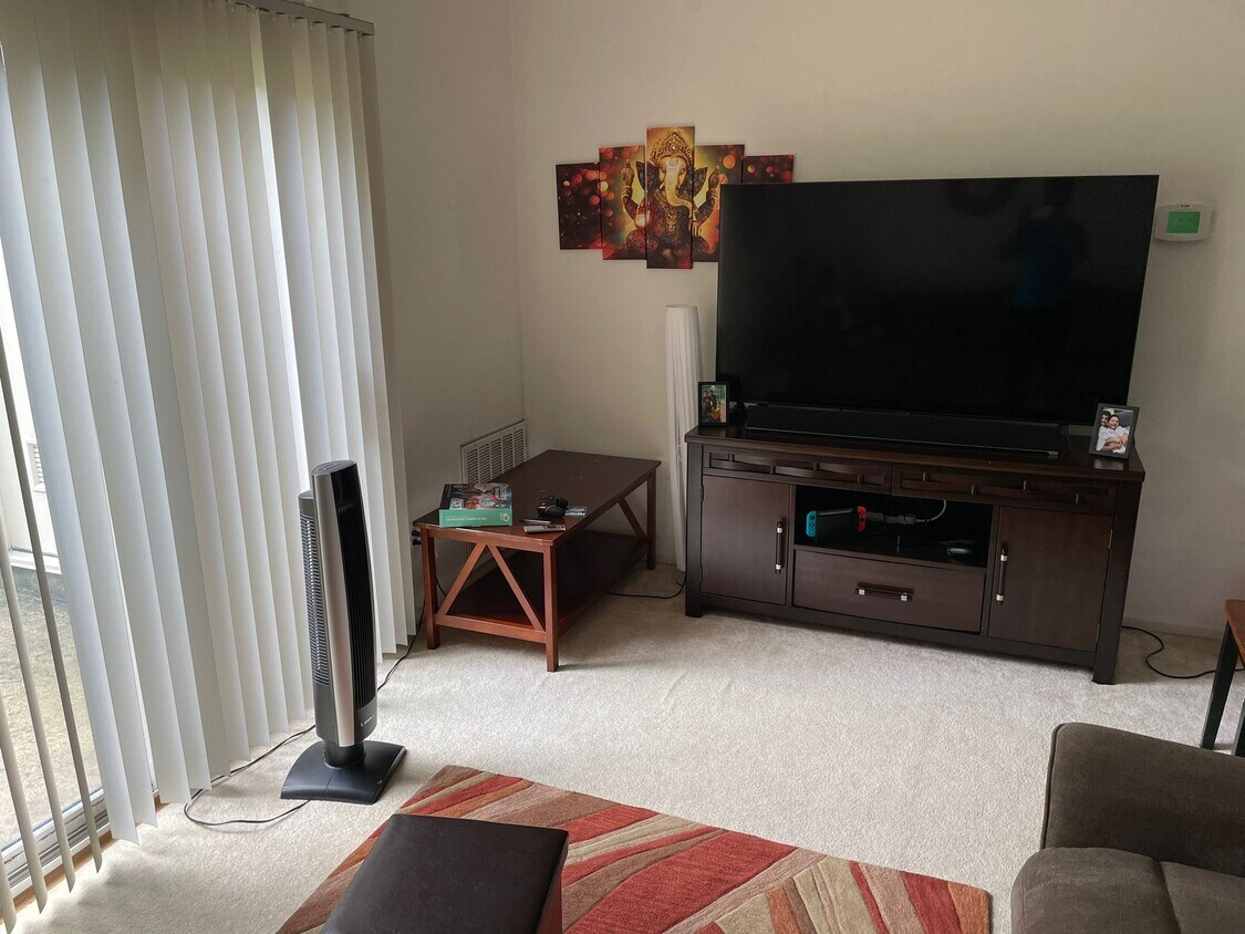 Foto principal - 603 Maplecrest Rd