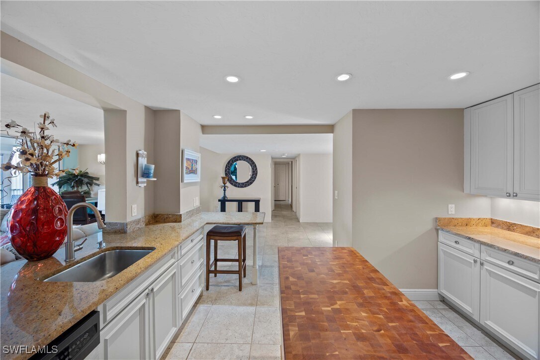 Foto principal - 15 Bluebill Ave