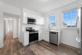 Building Photo - 276 Fayette St