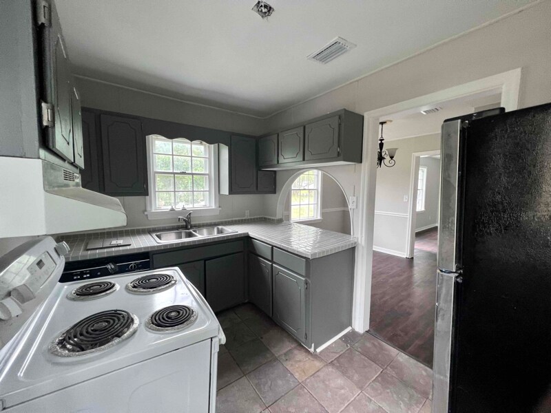 Building Photo - 2653 Foreman Cir