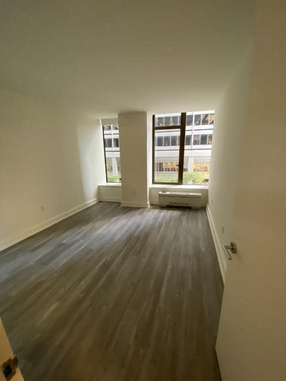 Building Photo - 3 bedroom in NEW YORK NY 10005