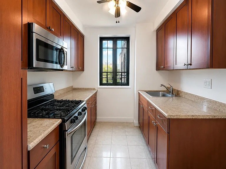Foto del edificio - 11574 Twin Oaks Dr