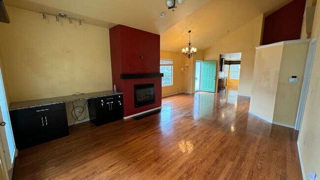Foto del edificio - 3 Bedroom 2 bath Condo in Kent