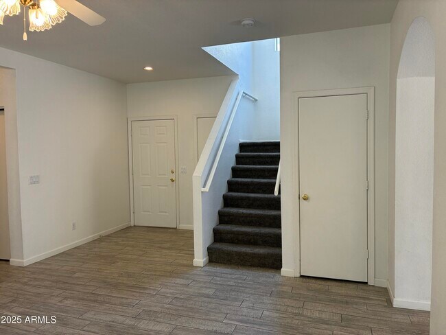 Foto del edificio - 1750 W Union Hills Dr