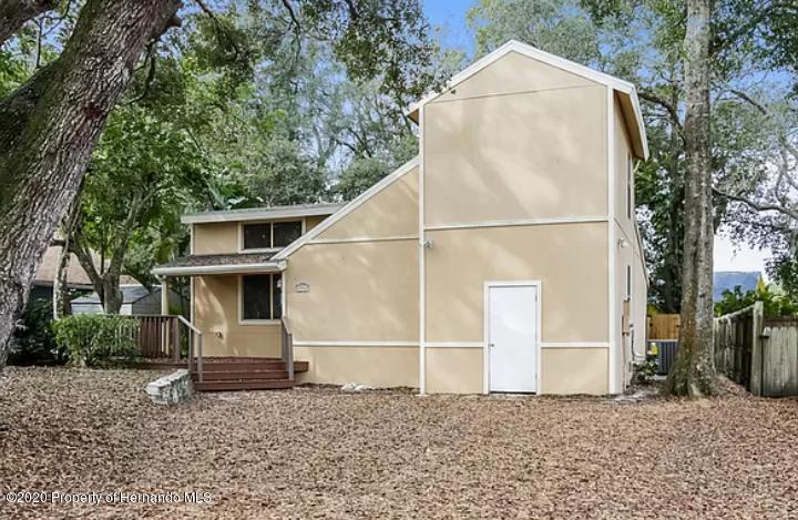 Foto principal - 4944 Camphor Ave
