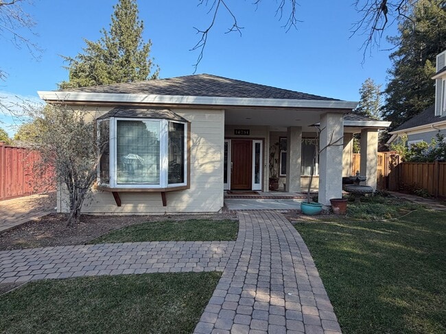 Building Photo - Los Gatos 3 Bedroom 2.5 Bath Coming Soon! Executive Home in Los Gatos School District