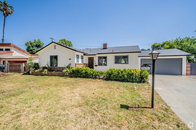 Building Photo - 9676 Bolton Ave