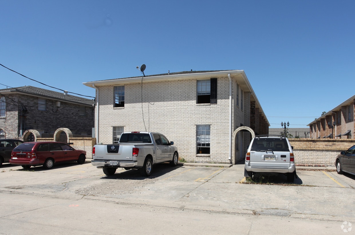 Building Photo - Building E