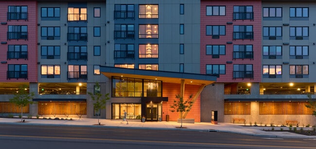 Building Photo - Terava