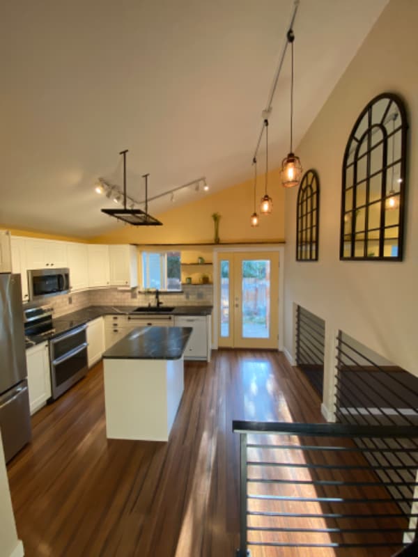 Building Photo - 1336 Sioux Blvd