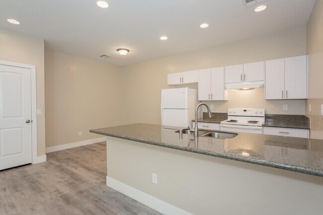 Foto del edificio - 1741 S Dandelion St