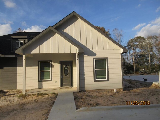 Foto del edificio - 25571 Deerbrook Dr