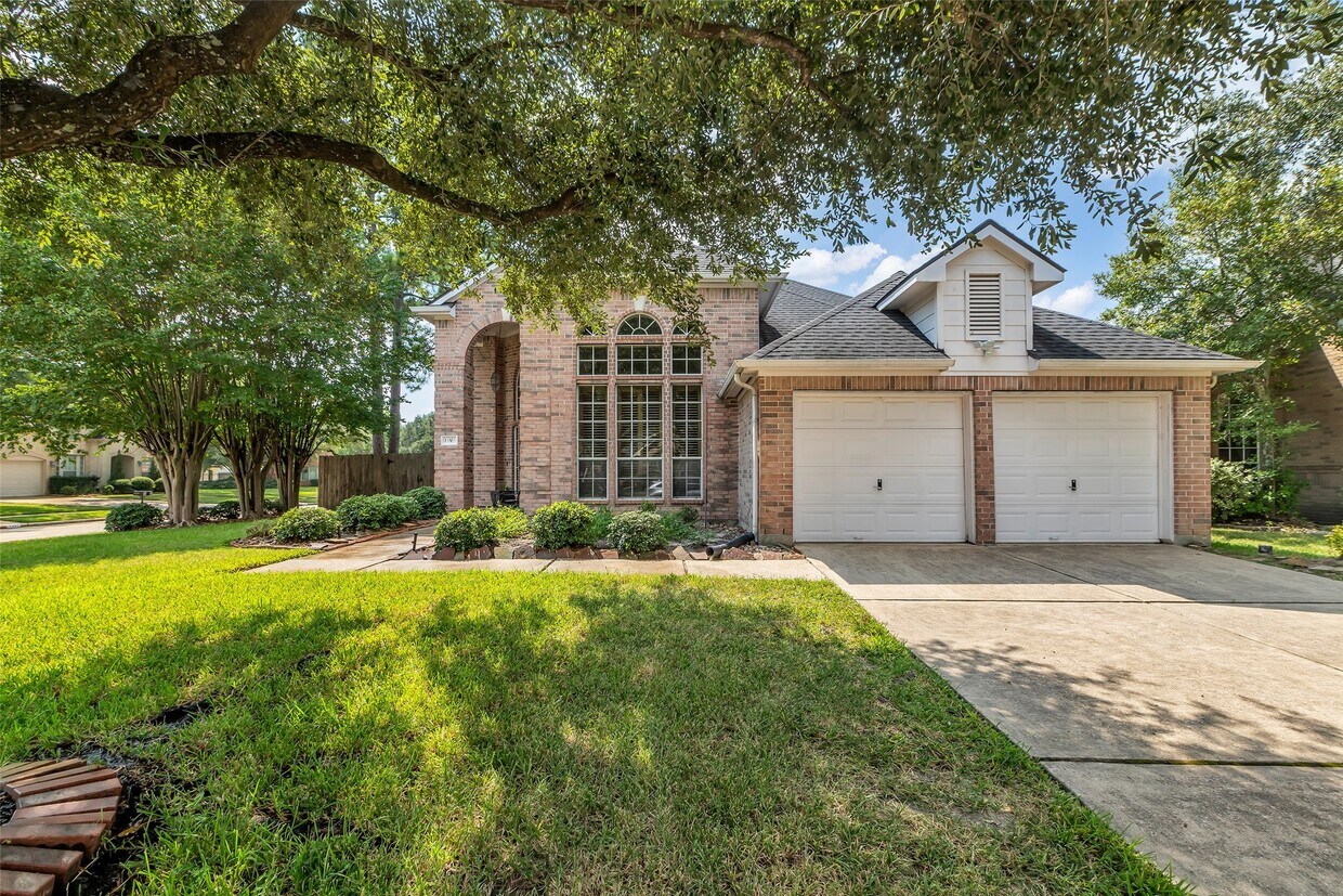 Foto principal - 13703 Layton Hills Dr