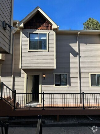 Building Photo - 1504 Crestone Ave