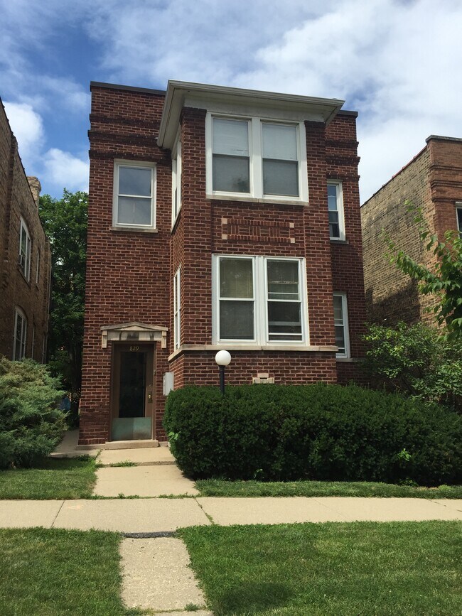 Foto del edificio - 829 Mulford Street