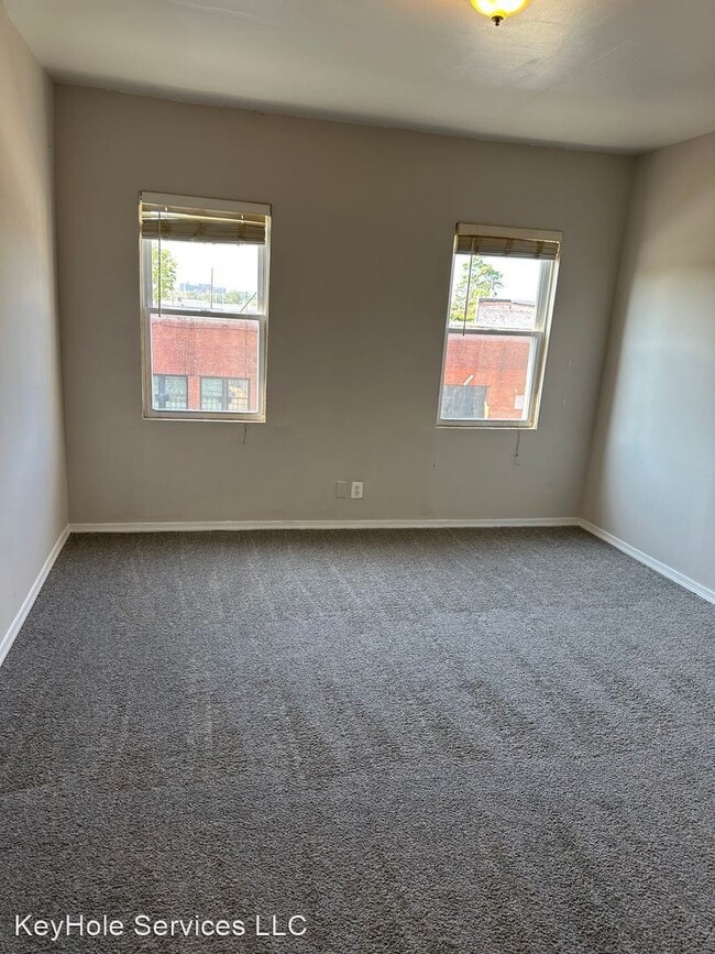 Building Photo - 3 br, 1.5 bath House - 621 S Pulaski Street