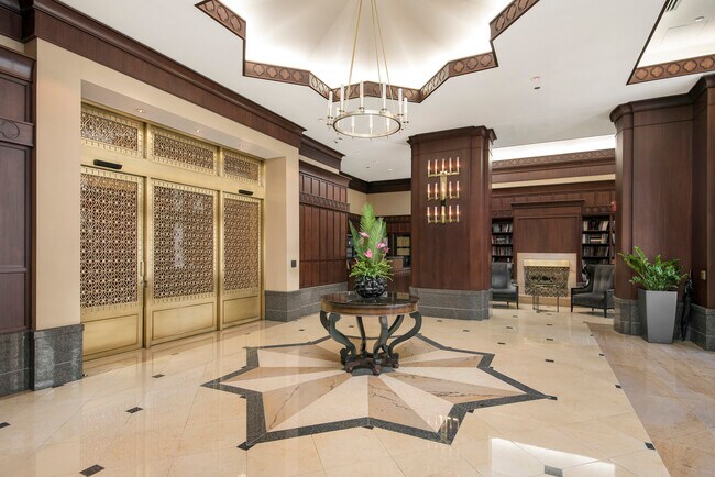 Foto del edificio - 21 E Huron St