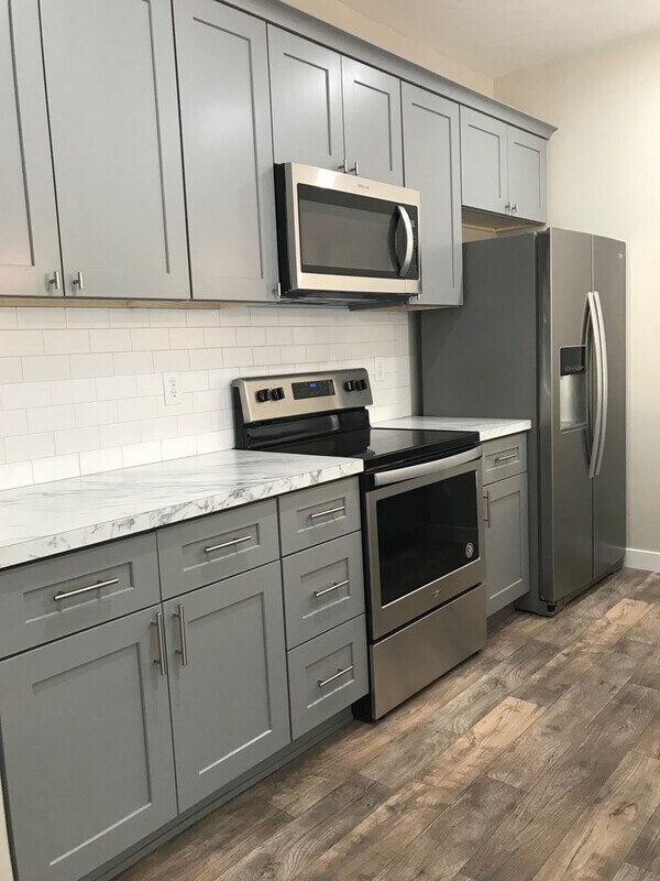 Foto del edificio - 369 E 10th Pl