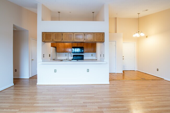 Foto del edificio - 14106 Valleyfield Dr