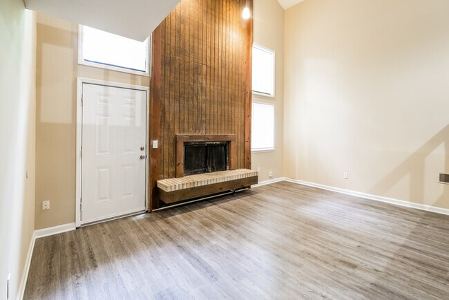 Building Photo - Adorable Home in Summerville!