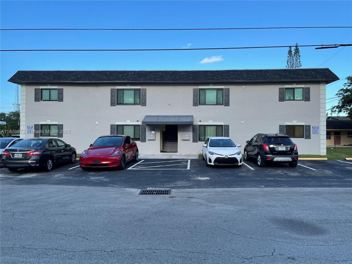 Primary Photo - 7390 NW 38th St