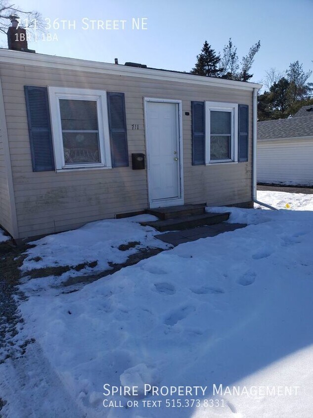 711 36th St NE, Cedar Rapids, IA 52402 House for Rent in Cedar Rapids